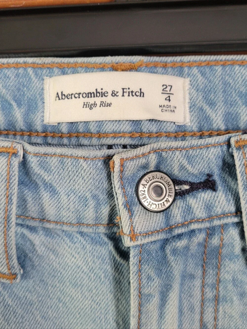 Abercrombie & Fitch Classic High Rise Denim Skirt With Slit In Front - Picture 2 of 3